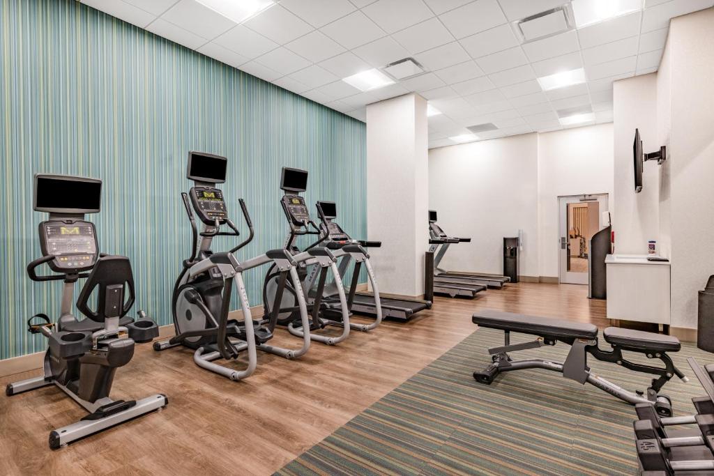 Holiday Inn Express & Suites - Lincoln Downtown by IHG photo