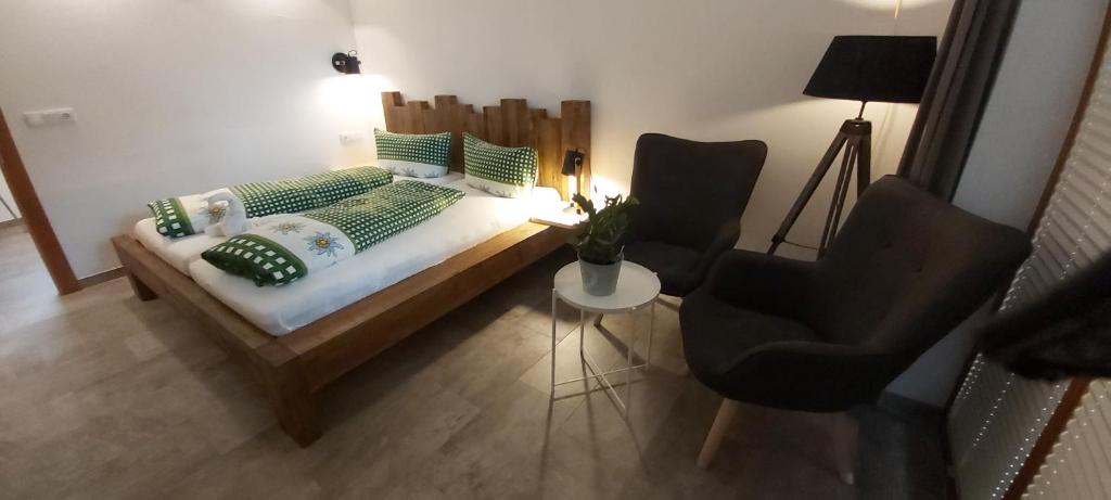 Postel nebo postele na pokoji v ubytování Zugspitzchalets