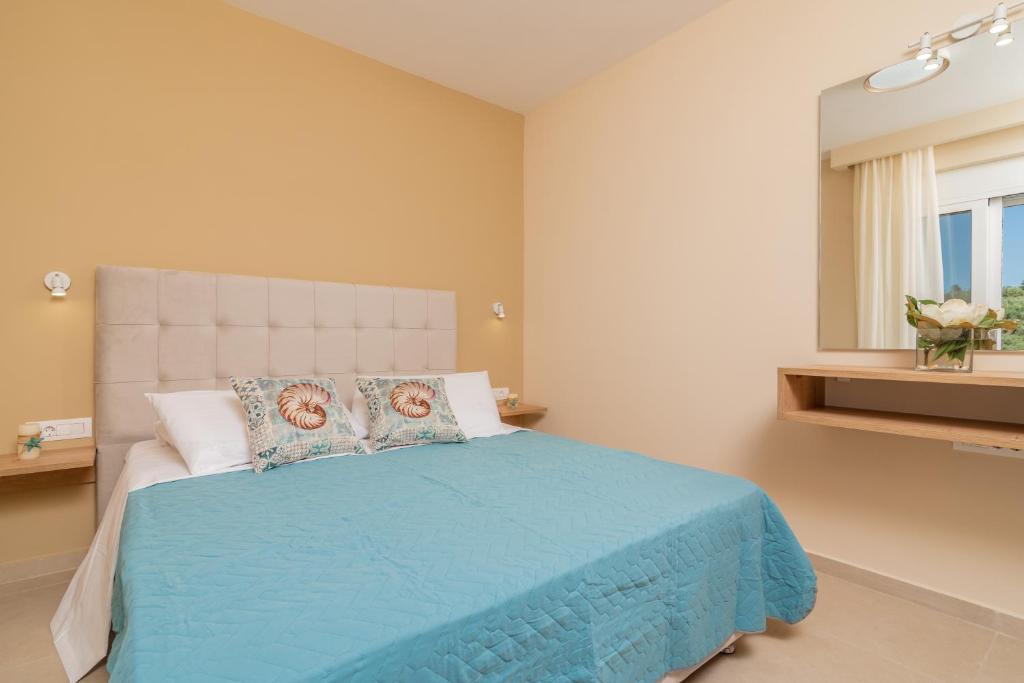 Posteľ alebo postele v izbe v ubytovaní Spartakos Luxury Villa 1
