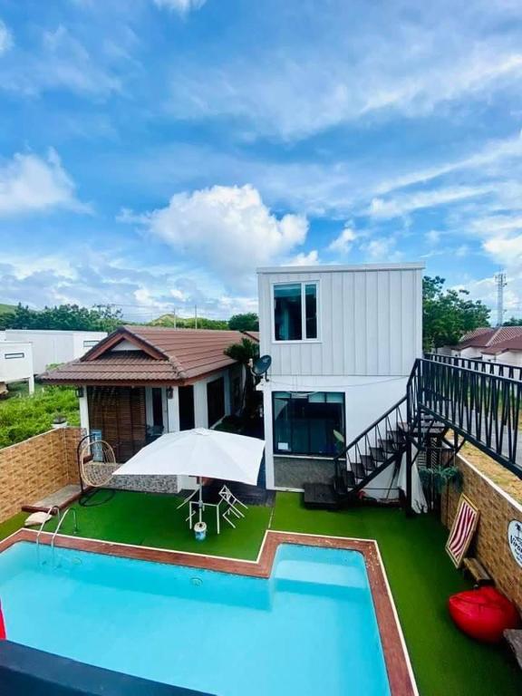 Virawan pool kohlarn วิราวัน พลู รีสอร์ต ที่พักเกาะล้าน - 平房与露台