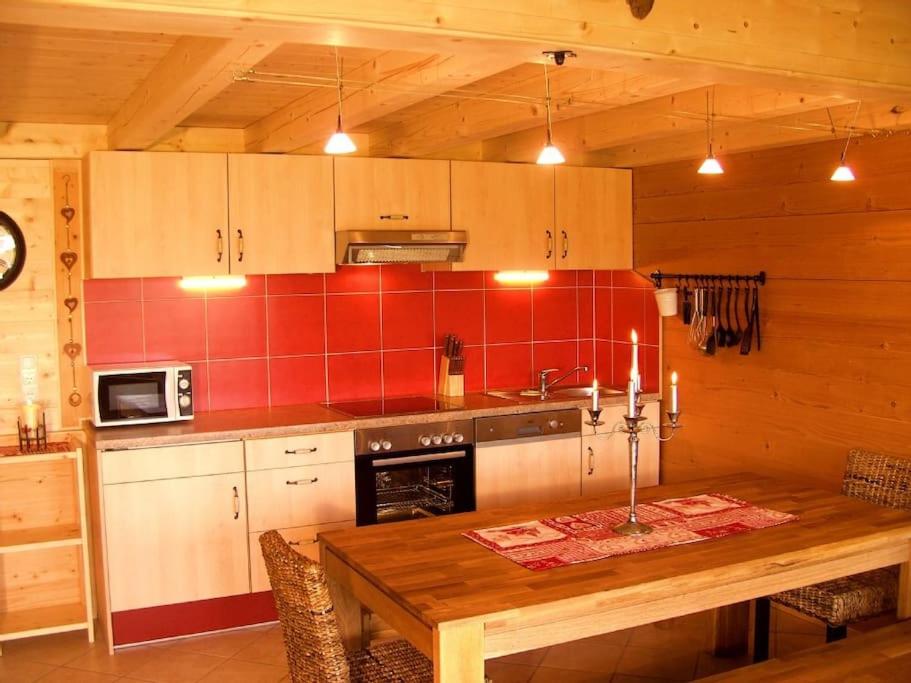 Kuchyň nebo kuchyňský kout v ubytování Landhaus Panorama