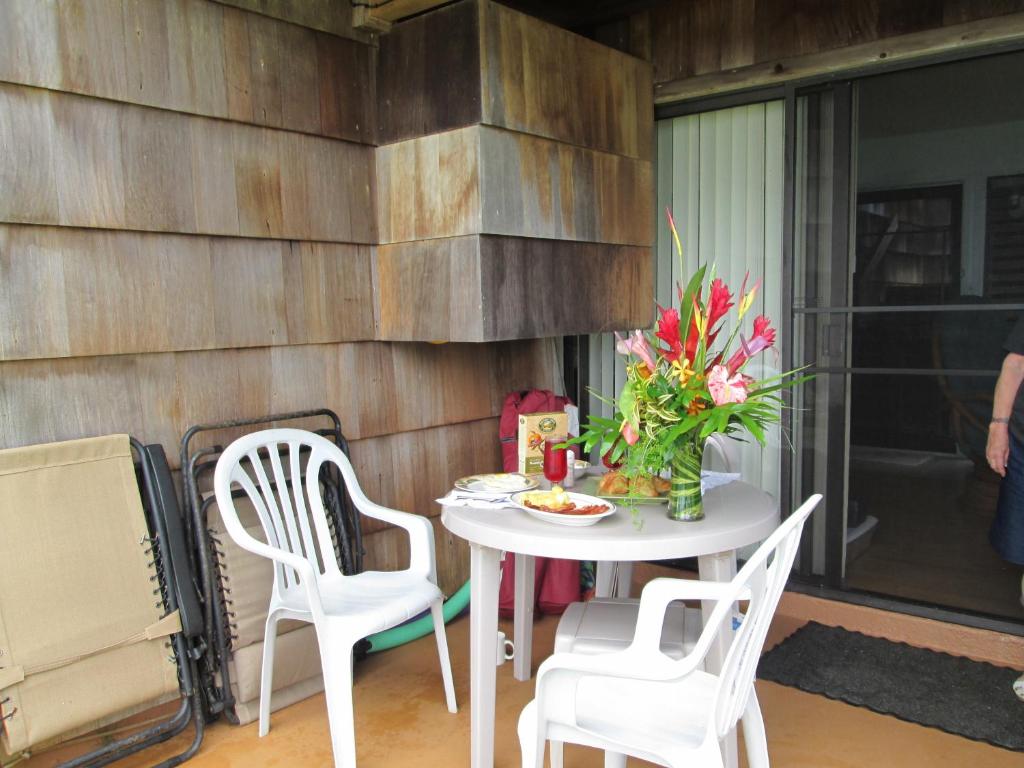 Fotografie z fotogalerie ubytování Princeville Sealodge Unit D-4 v destinaci Princeville