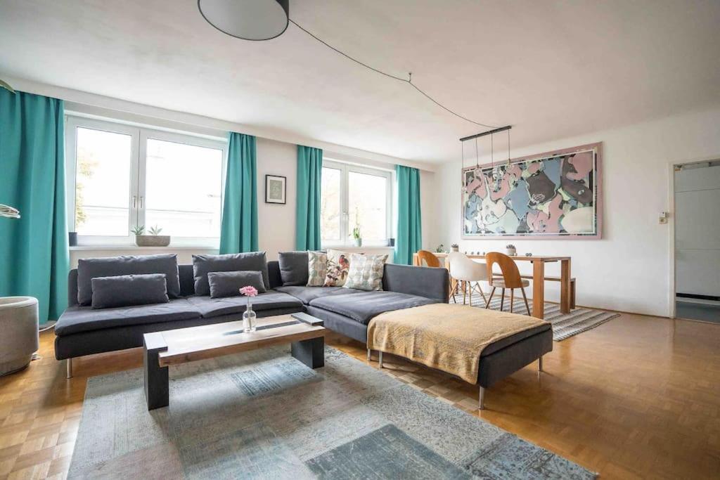Cozy and stylish Apartment near Schönbrunn Castle, Vienna – Updated 2024  Prices