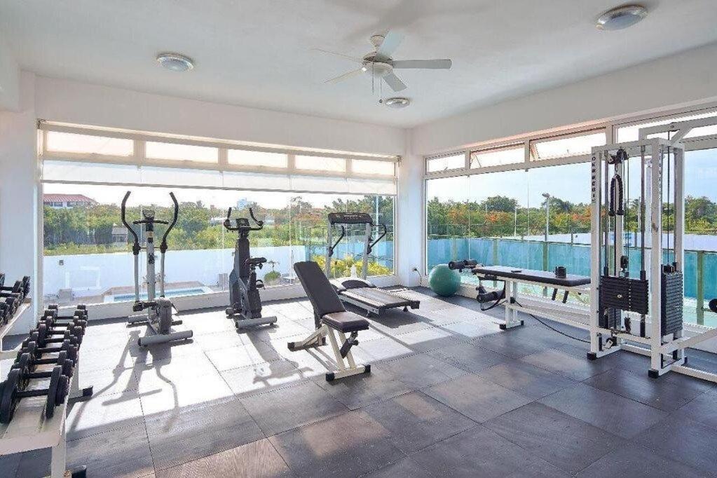 Fitness centrum a/nebo fitness zařízení v ubytování Elegante Aqua Marine Apartamento Juan Dolio
