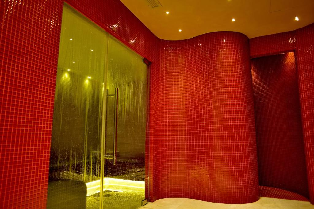 Koupelna v ubytování Bucium Motel & SPA