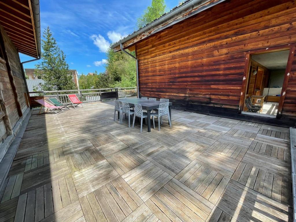 Balkón alebo terasa v ubytovaní Appartement 4 chambres avec grande terrasse