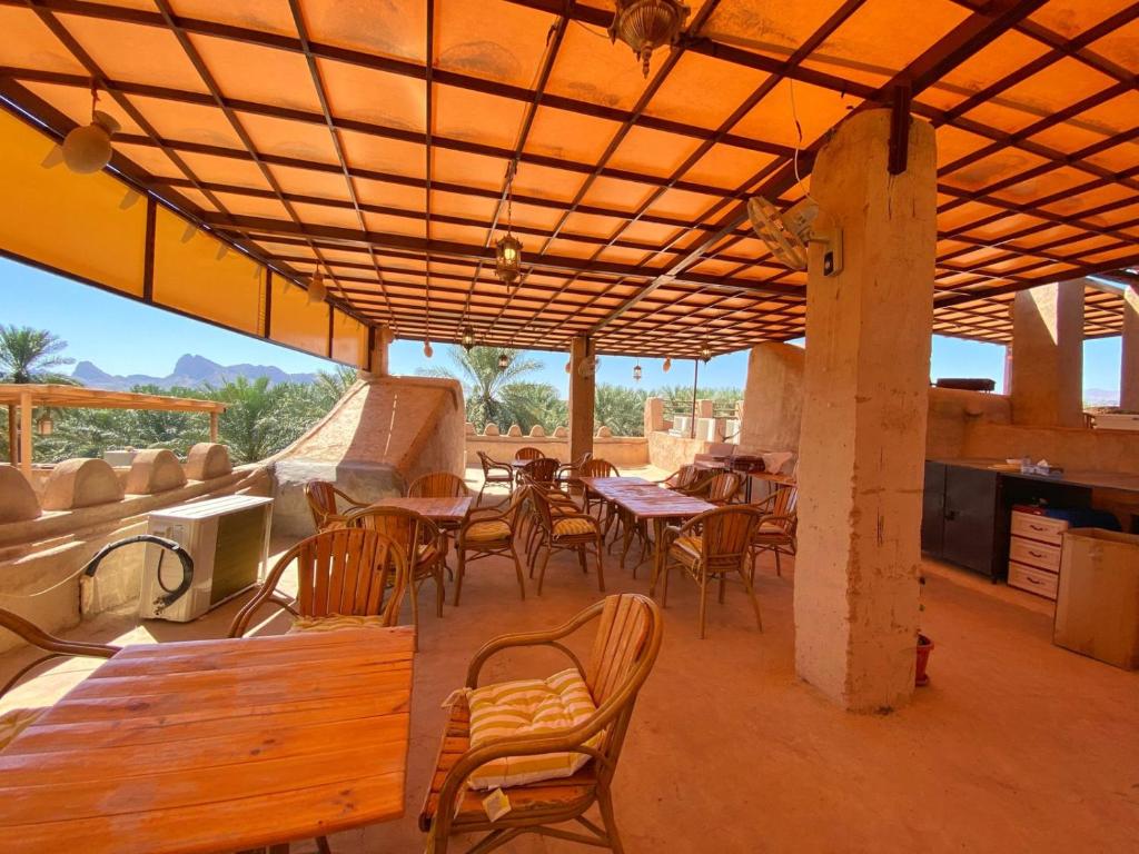 Restaurace v ubytování Bait Aljabal Hospitality Inn