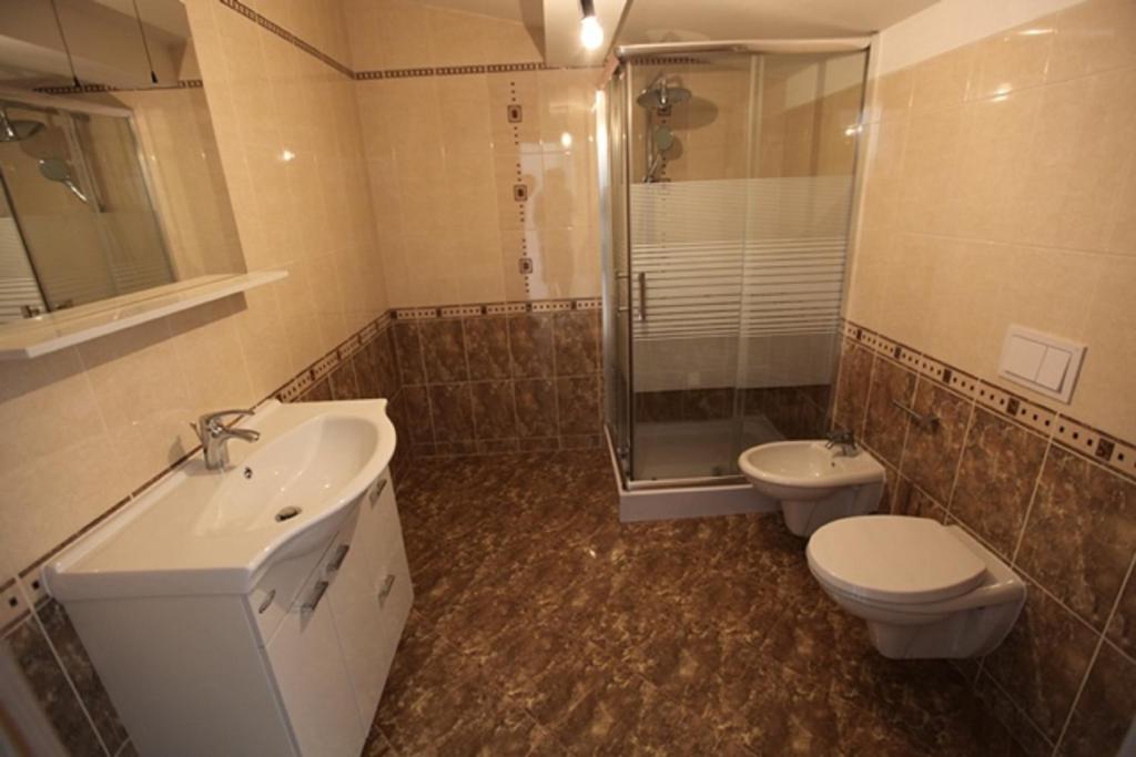 Koupelna v ubytování Apartments Akacijev Izvir