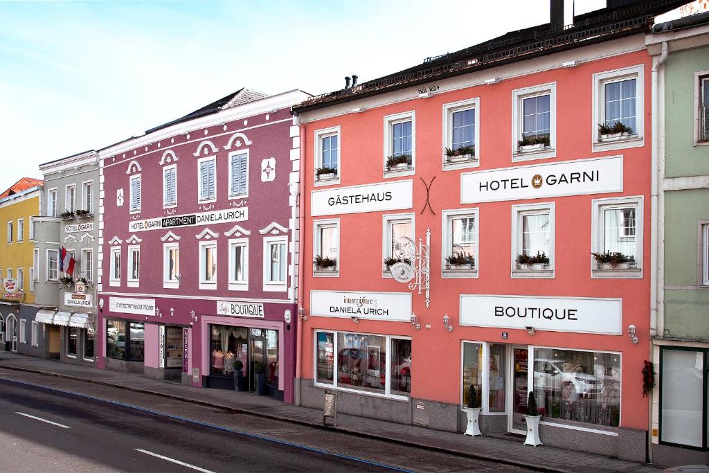Budova, v ktorej sa hotel nachádza