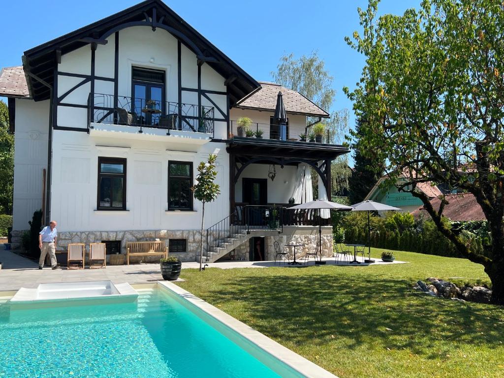 Bazén v ubytování Villa Pomona nebo v jeho okolí