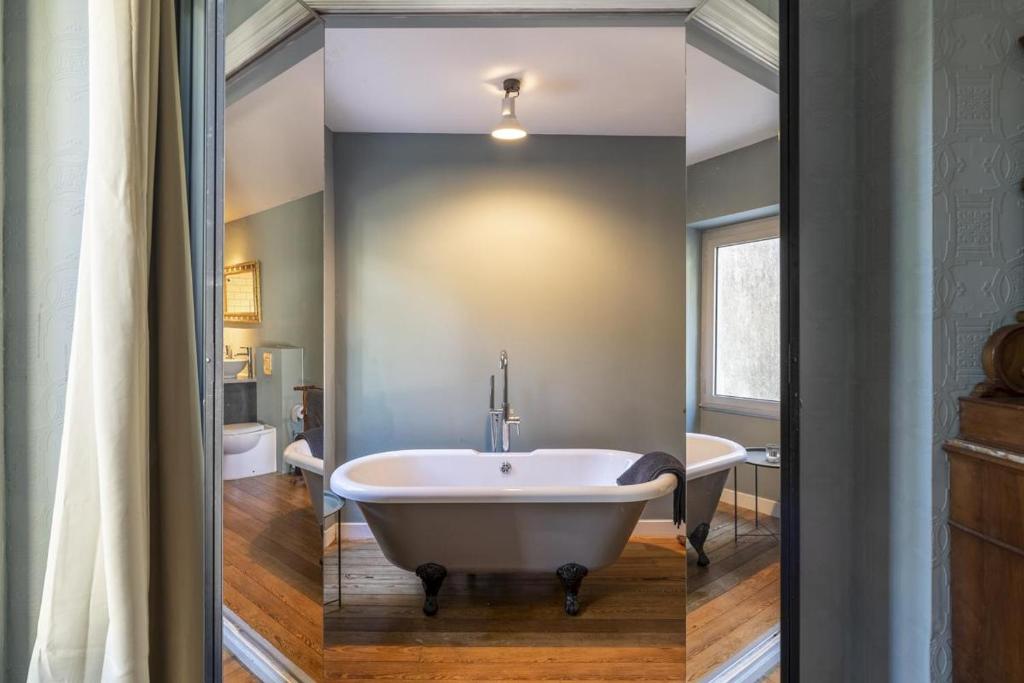 La Maison de L' Ambassadeur Carcassonne B&B - 2