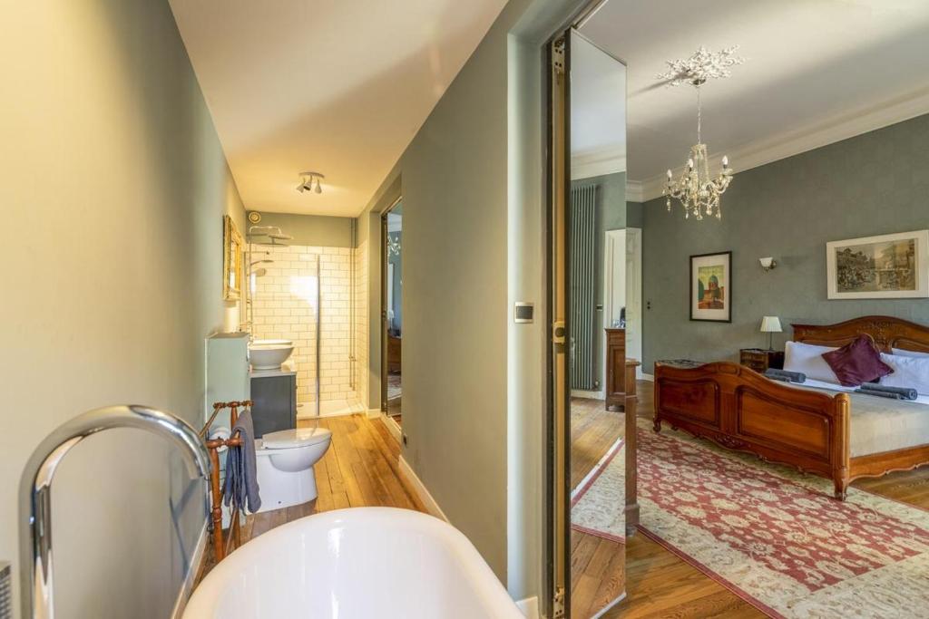 La Maison de L' Ambassadeur Carcassonne B&B - 1