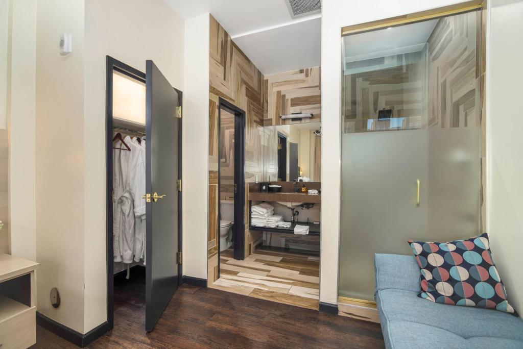 Postel nebo postele na pokoji v ubytování Good Hotels Downtown Denver