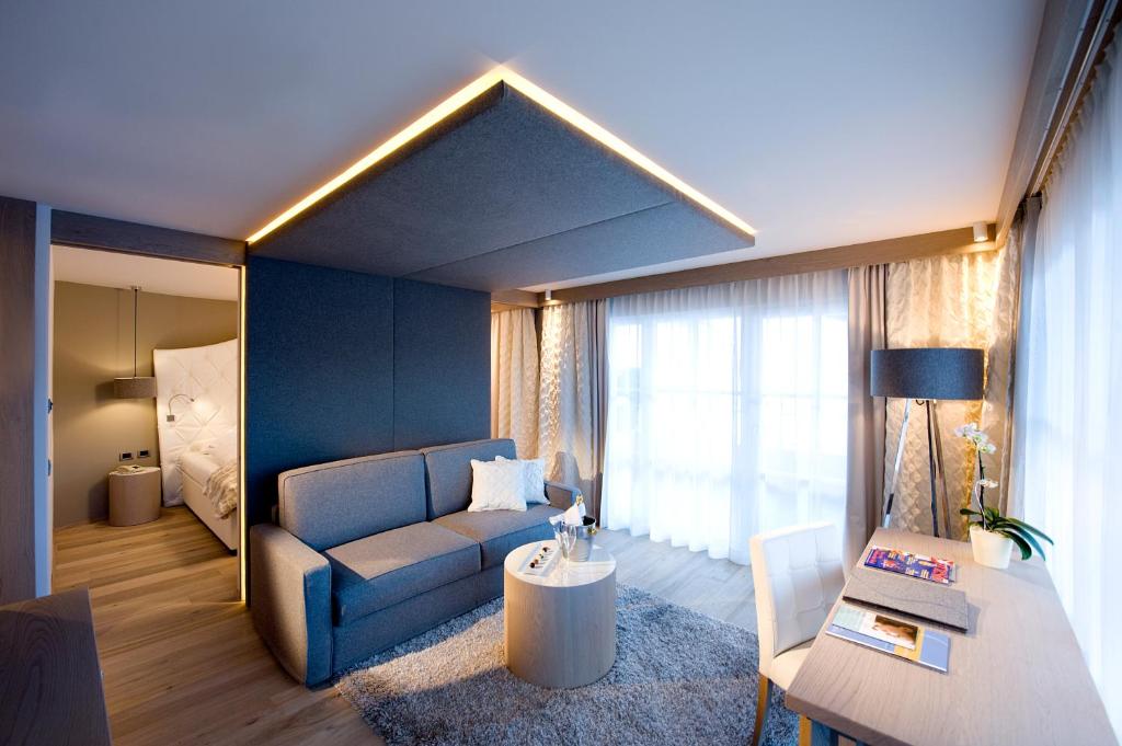 Posezení v ubytování Hotel Sonnalp