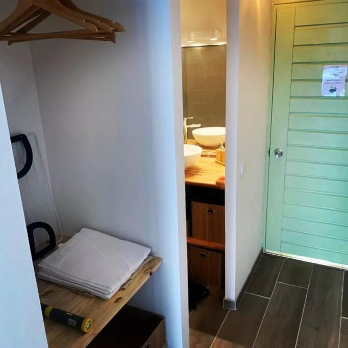 Postel nebo postele na pokoji v ubytování Caraïbe Diamond Studio