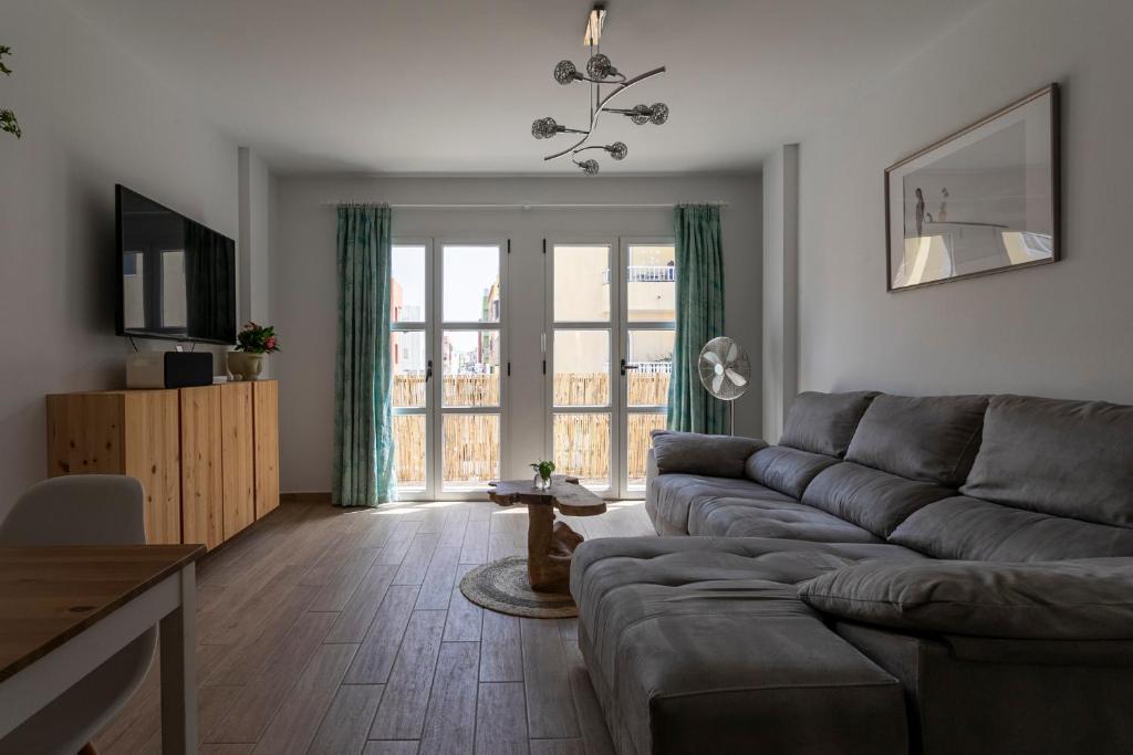 TV a/nebo společenská místnost v ubytování Casablanca House