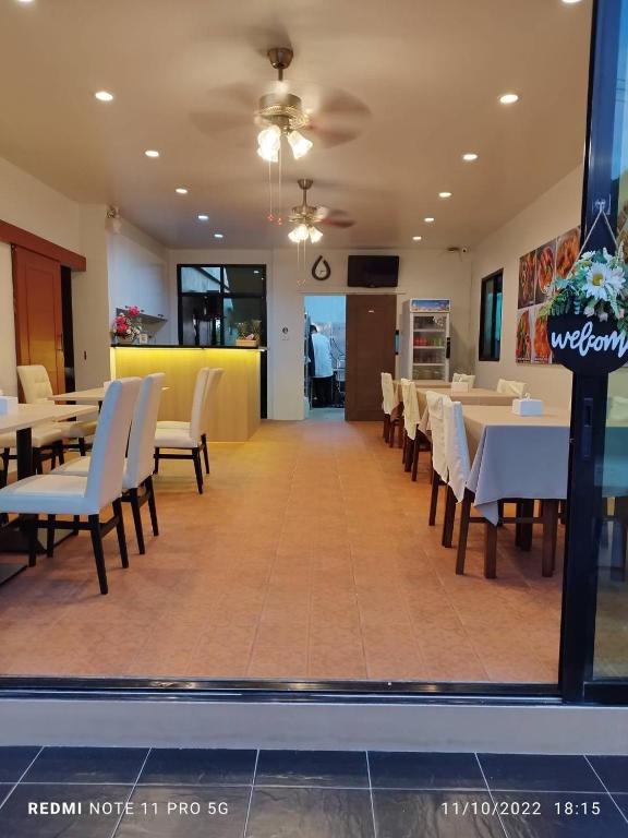 Posezení v ubytování Journey Residence Phuket