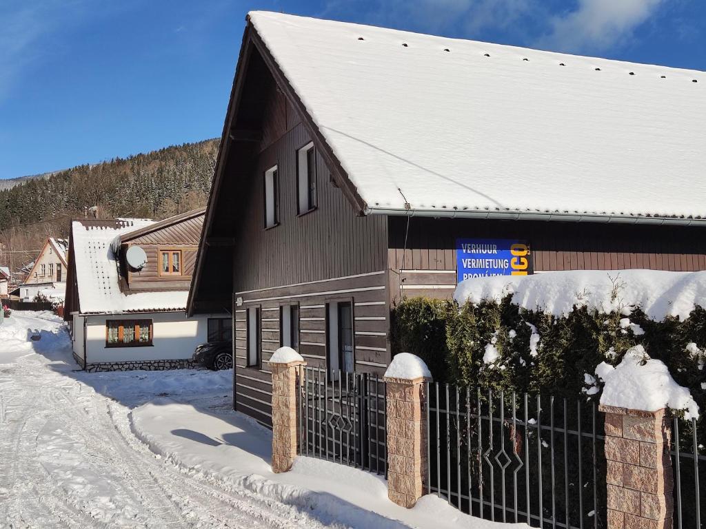 Widok na góry z tego domu wakacyjnego