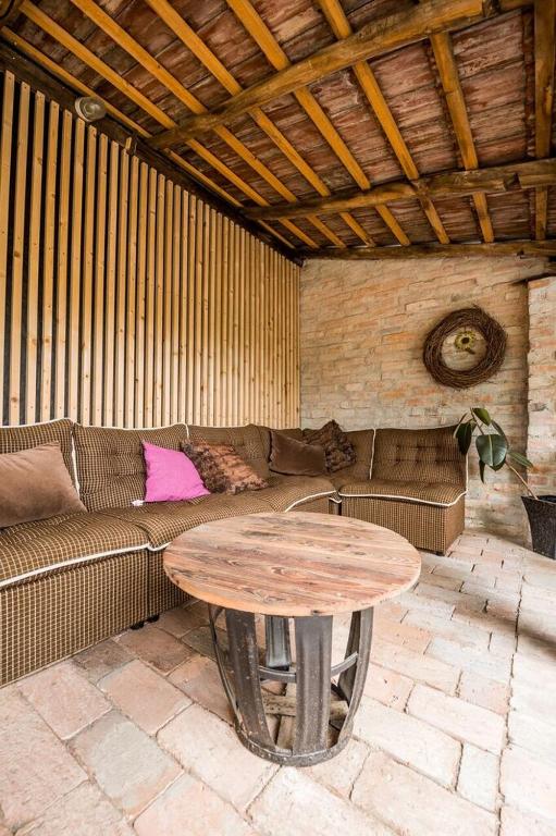 Posezení v ubytování Apartmán ve Dvoře