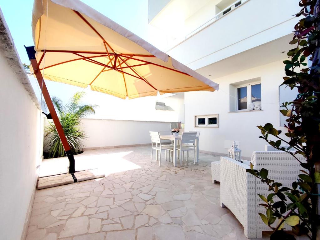 Prestige Houses Santa Maria Al Bagno - Housity