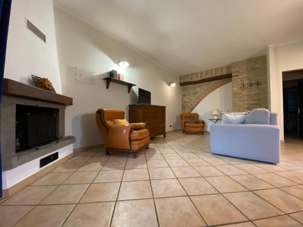 A seating area at Agriturismo Il Pozzo