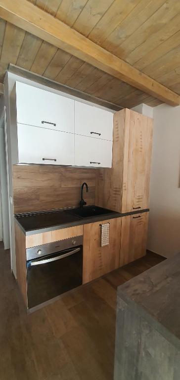 Kuchyňa alebo kuchynka v ubytovaní Moda Apartments Scalette