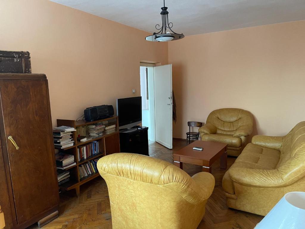 Rita's Home - Image 8
