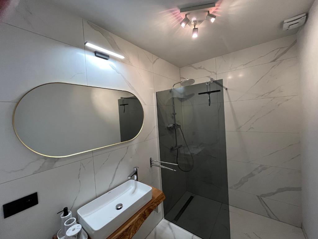 Koupelna v ubytování Gîte Chez Doumé