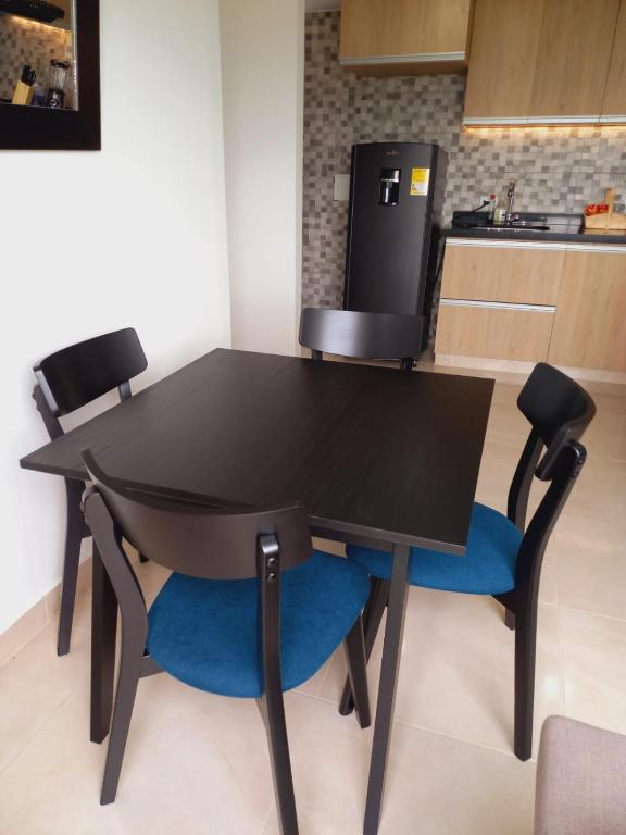 Kuchyň nebo kuchyňský kout v ubytování APARTAMENTO NUEVO AMOBLADO Neiva Conjunto Residencial Goya 504