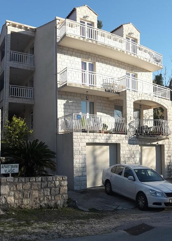 Budova, kde se apartmán nachází