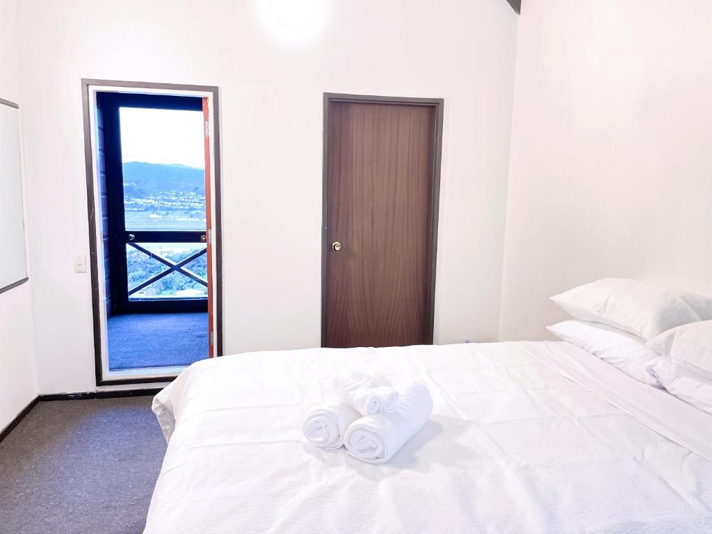 NO PARTY ALLOWED,Sea view 5 bedroom house - Resim 25