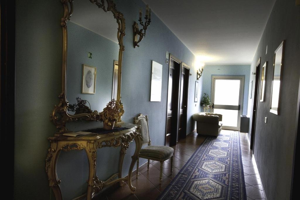 Posezení v ubytování Hotel Nastro Azzurro