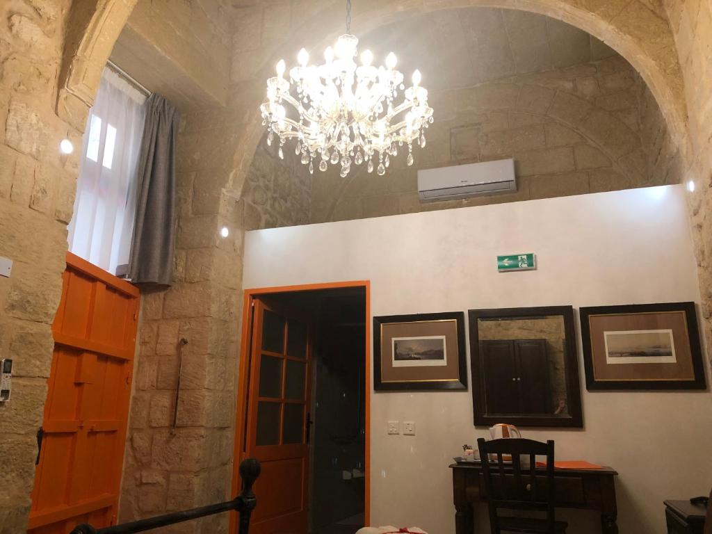 The Hidden Gem Boutique Hotel - 13