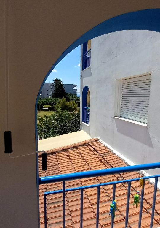 A balcony or terrace at Glaros Studios