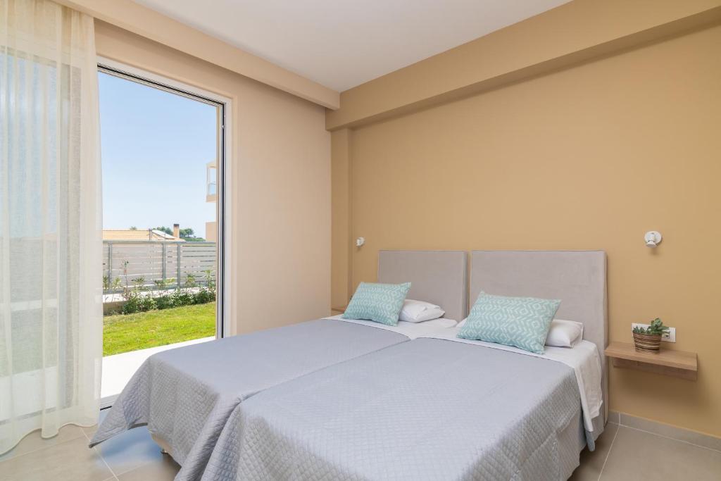 Posteľ alebo postele v izbe v ubytovaní Spartakos Luxury Villa 4