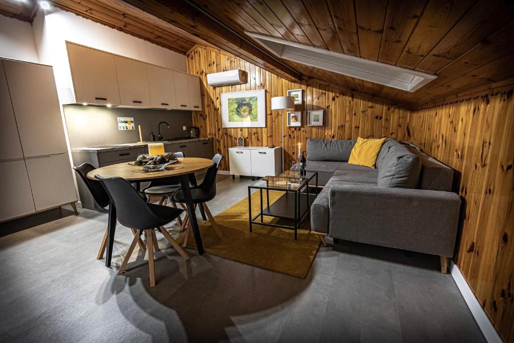 Kuchyňa alebo kuchynka v ubytovaní Apartamenty MIODZIO
