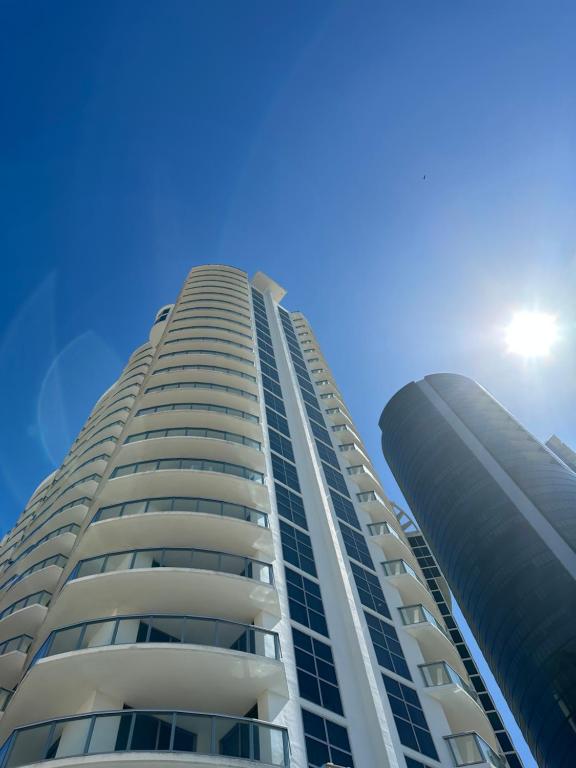 Miami Beach, Resort Condominium/Sunny Island Beach
