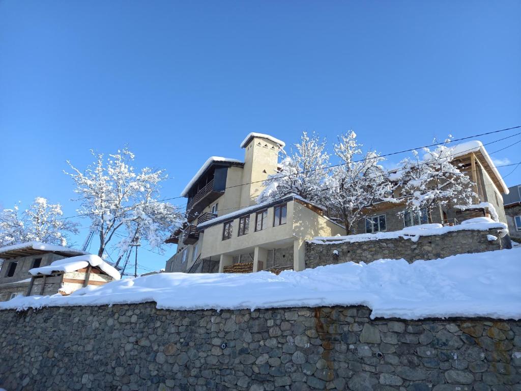 Spardishi tower v zimě
