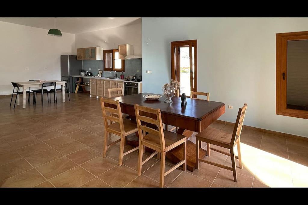 Kuchyň nebo kuchyňský kout v ubytování Persephone's Villa