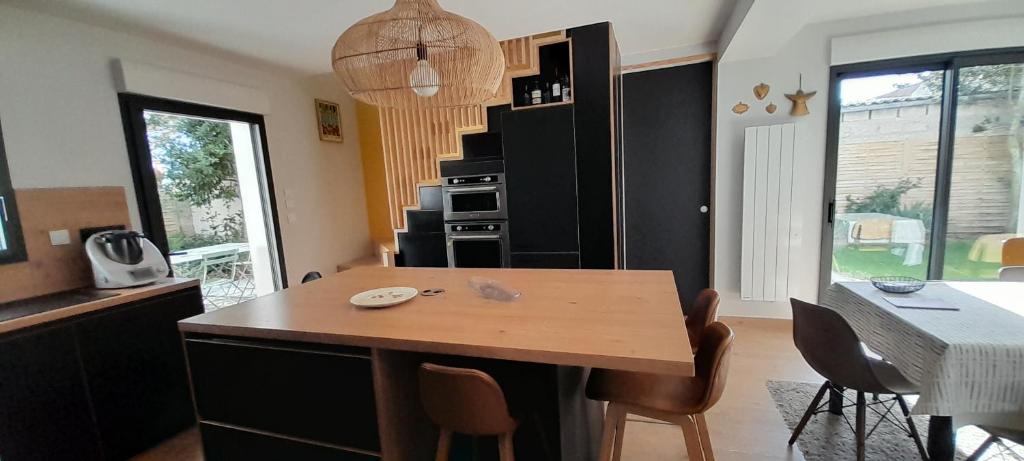 Kuchyň nebo kuchyňský kout v ubytování Maison Joli Soir à Ambleteuse