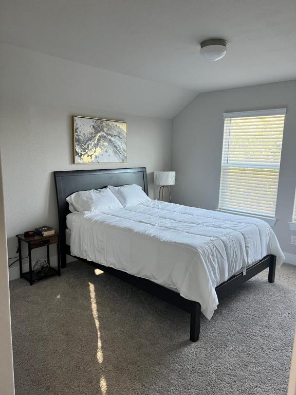 New 3 story home *Seaworld/ Lackland, Helotes (updated prices 2024)