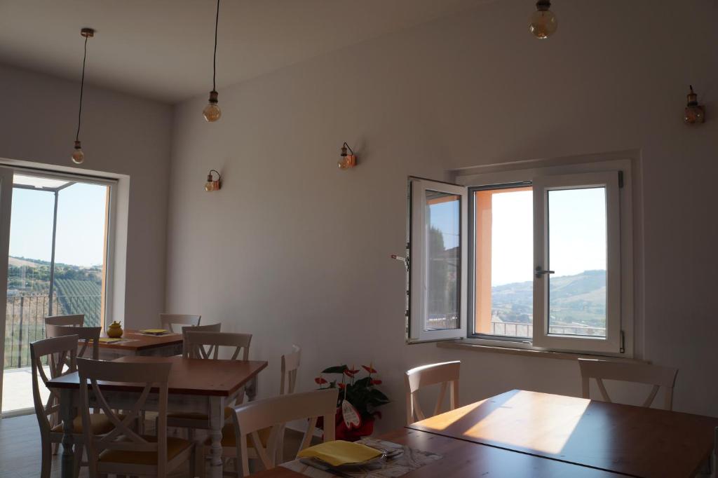 Nespecifikovaný výhled na hory nebo výhled na hory při pohledu z bed and breakfast