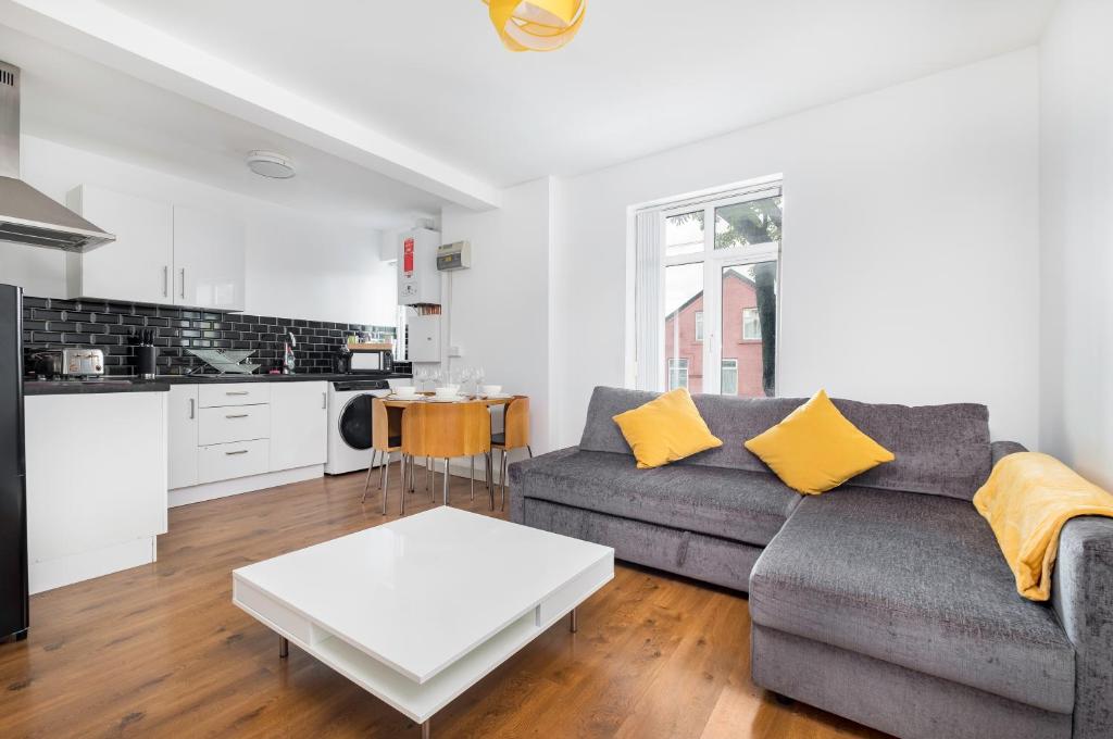Meersbrook Luxury 2 Bedroom Apartment