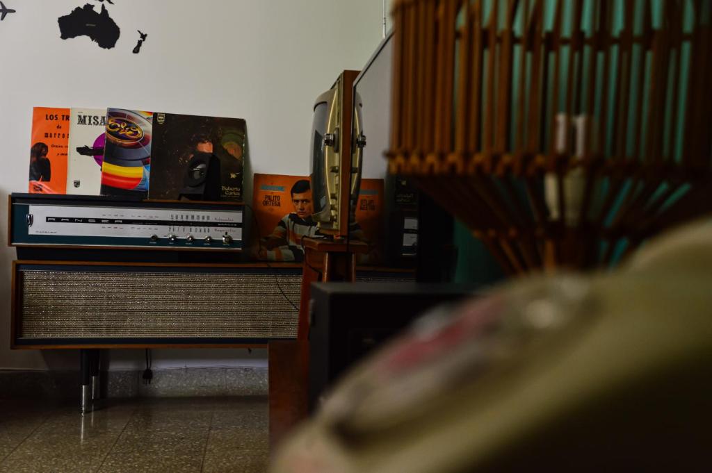 Večerní zábavní program pro hosty v ubytování Hostel De La Tana