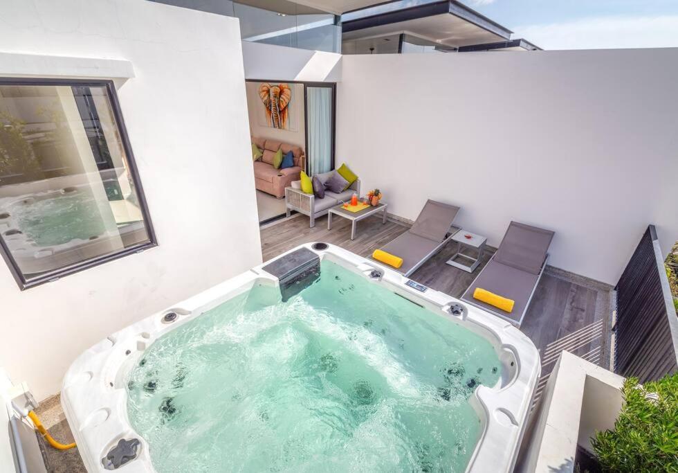 Таунхаус в Лагуне с собственным джакузи на крыше., Bang Tao Beach ...