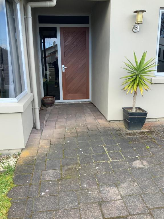 Large stand alone home with two living areas. - Resim 12