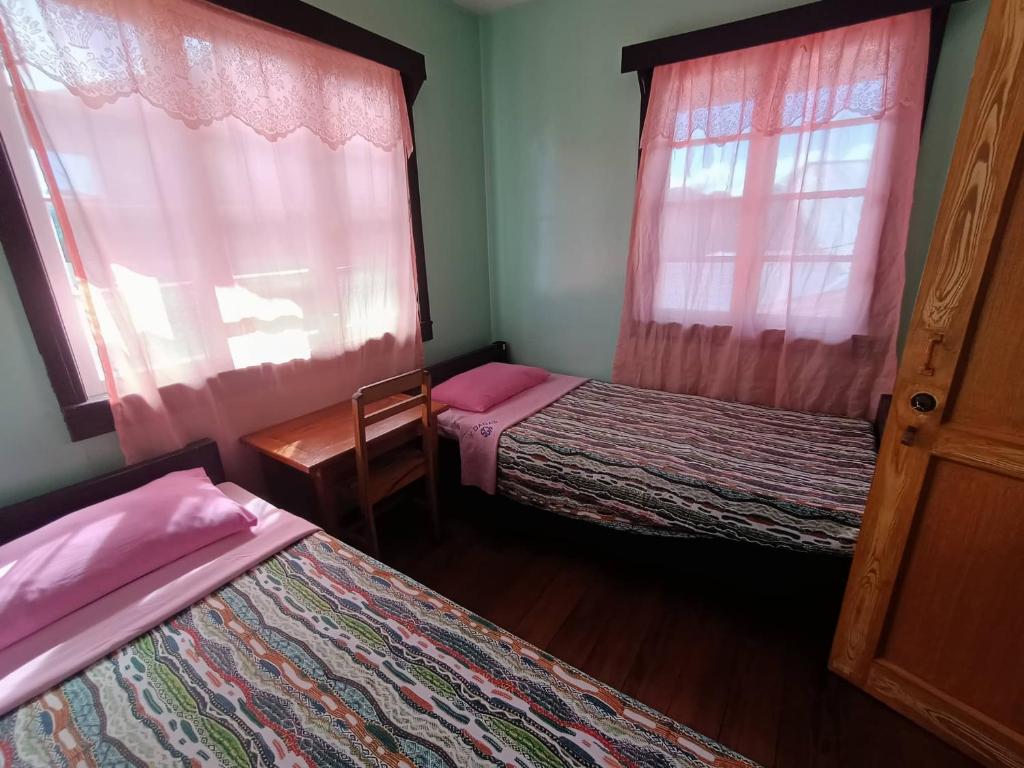 Postel nebo postele na pokoji v ubytování Sagada Guesthouse