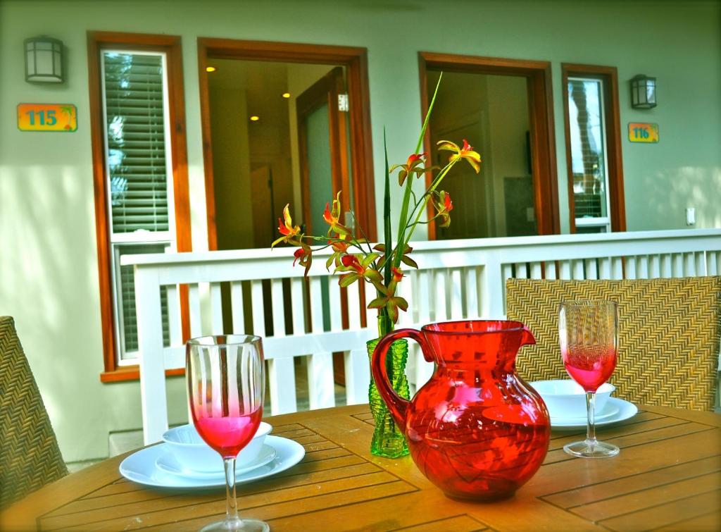Ocean Palms Beach Resort - Suite Viajero