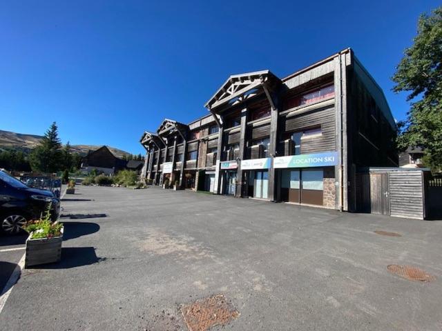 Fotografia z galérie ubytovania "Ressourcez-vous au BOIS DE LA REINE" Plusieurs appartements du 4 personnes 1 chambre au 8 personnes en duplex 3 chambres v destinácii Super Besse