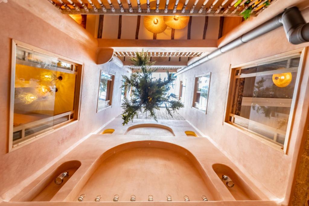 Ванная комната в Mama Lova Hôtel, Riad, Restaurant & Spa